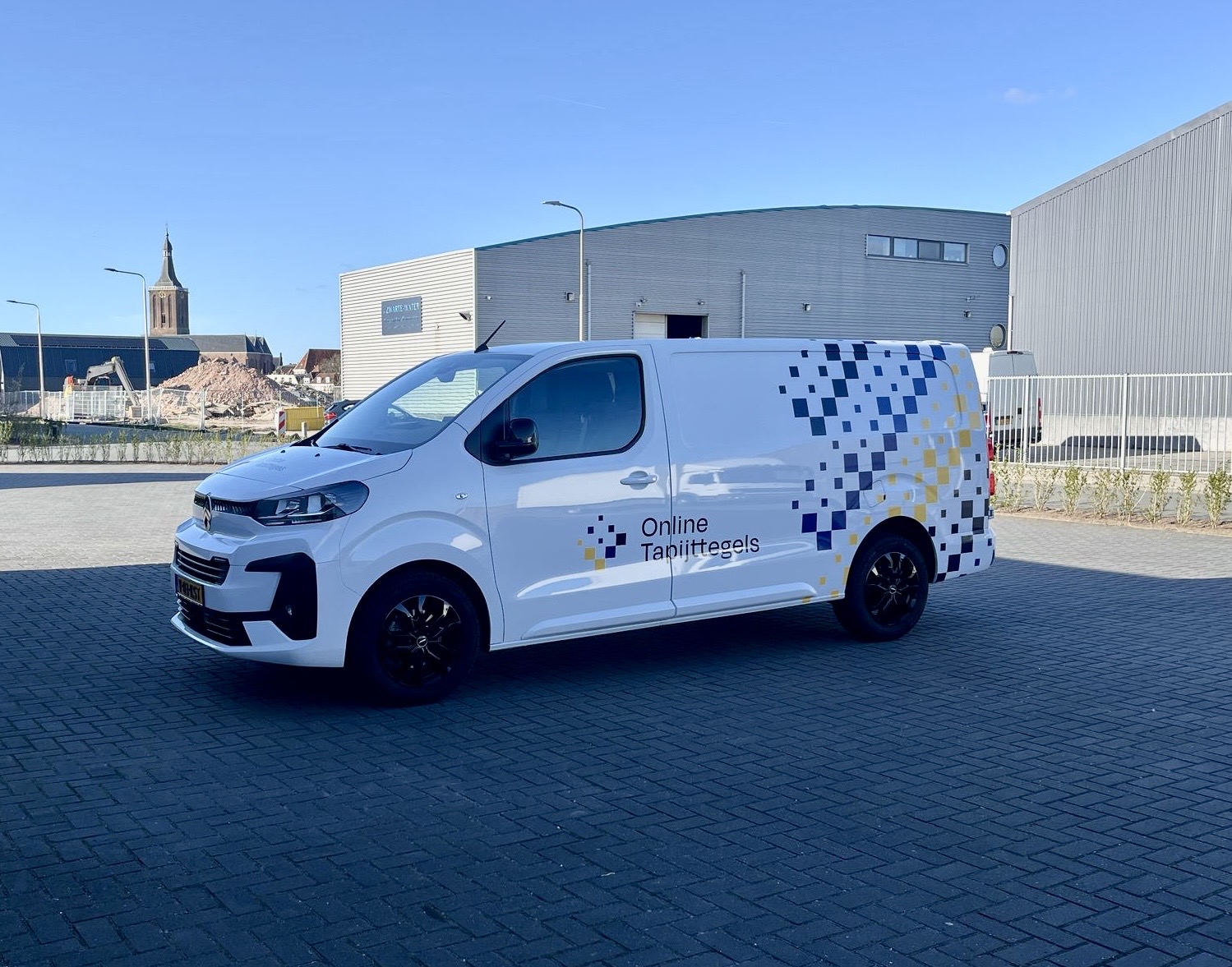 Busbelettering Online Tapijttegels door Burowit